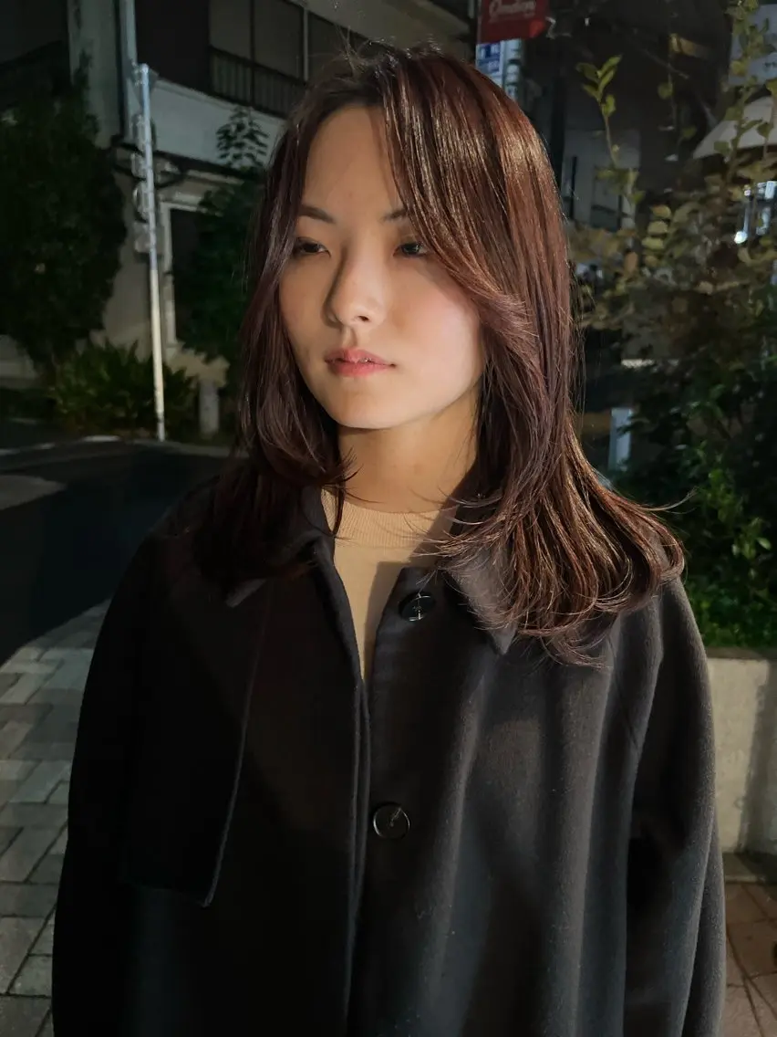 セミロング カラー パーマ ヘアアレンジ くびれヘア 顔まわりレイヤー 韓国風ヘア くびれレイヤー レイヤーカット ショートヘア原宿 fifth コシのヘアスタイル