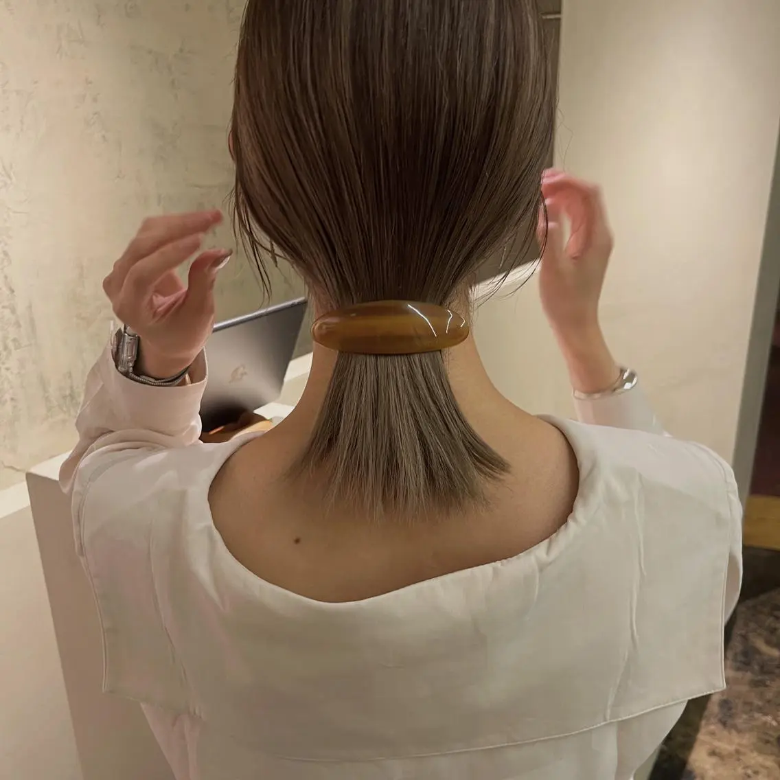 ミディアム カラー ベージュカラー ブリーチ ヘアカラー yupi🐈‍⬛ レイヤー/パーマのヘアスタイル
