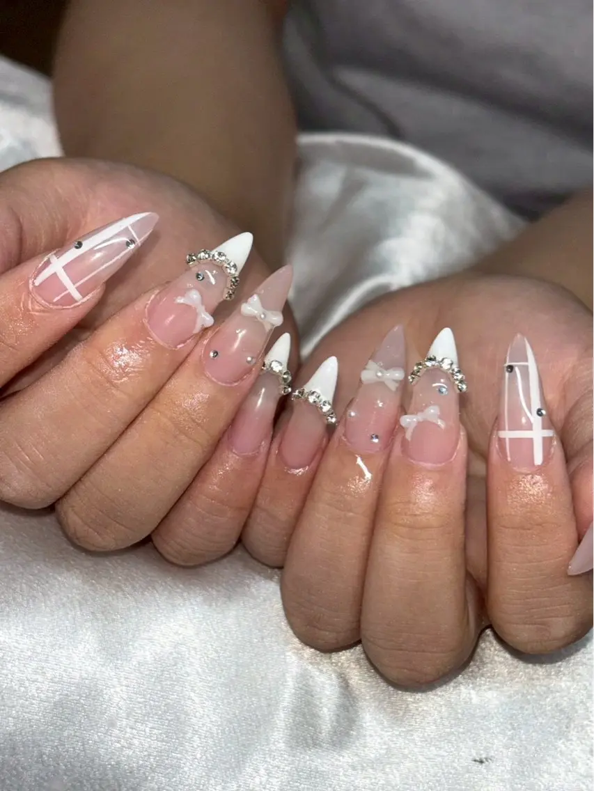 ネイル ハンドネイル Bitty💟 Marinのネイルデザイン