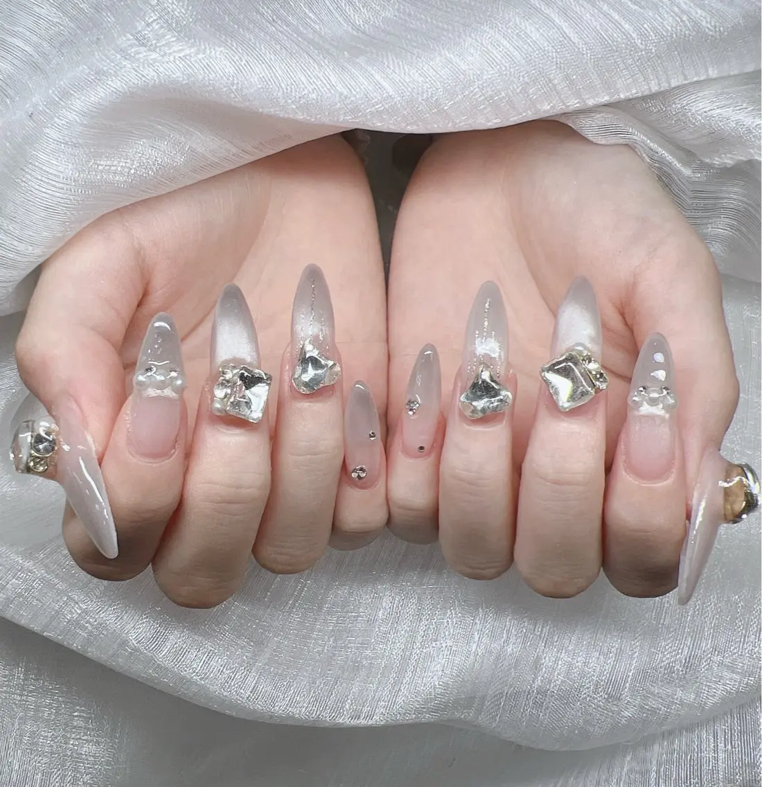 ネイル 長さ出し グラデーション キラキラネイル マグネットネイル ニュアンスネイル ハンドネイル Lee Nails チップ長さだし専門店のネイルデザイン