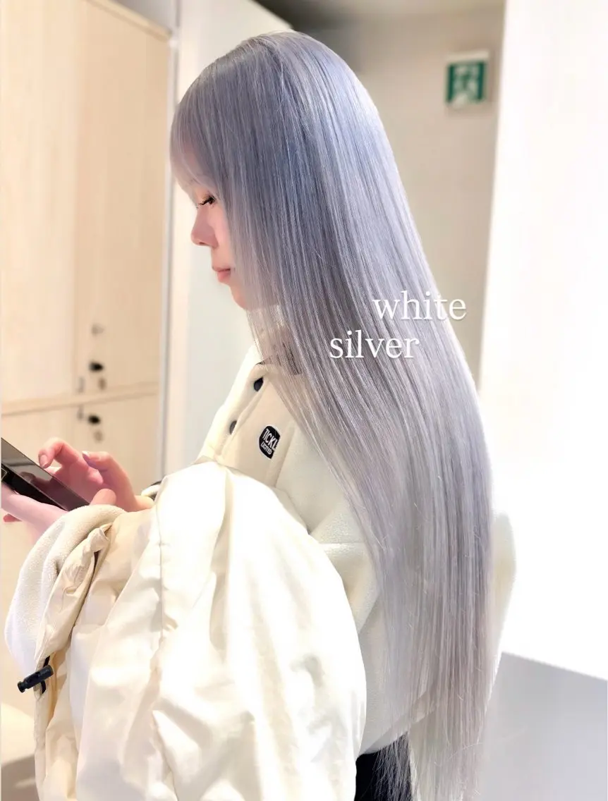 ロング カラー カット ヘアカラー トリートメント 柔らかgirly/ レイヤー/yuiのヘアスタイル