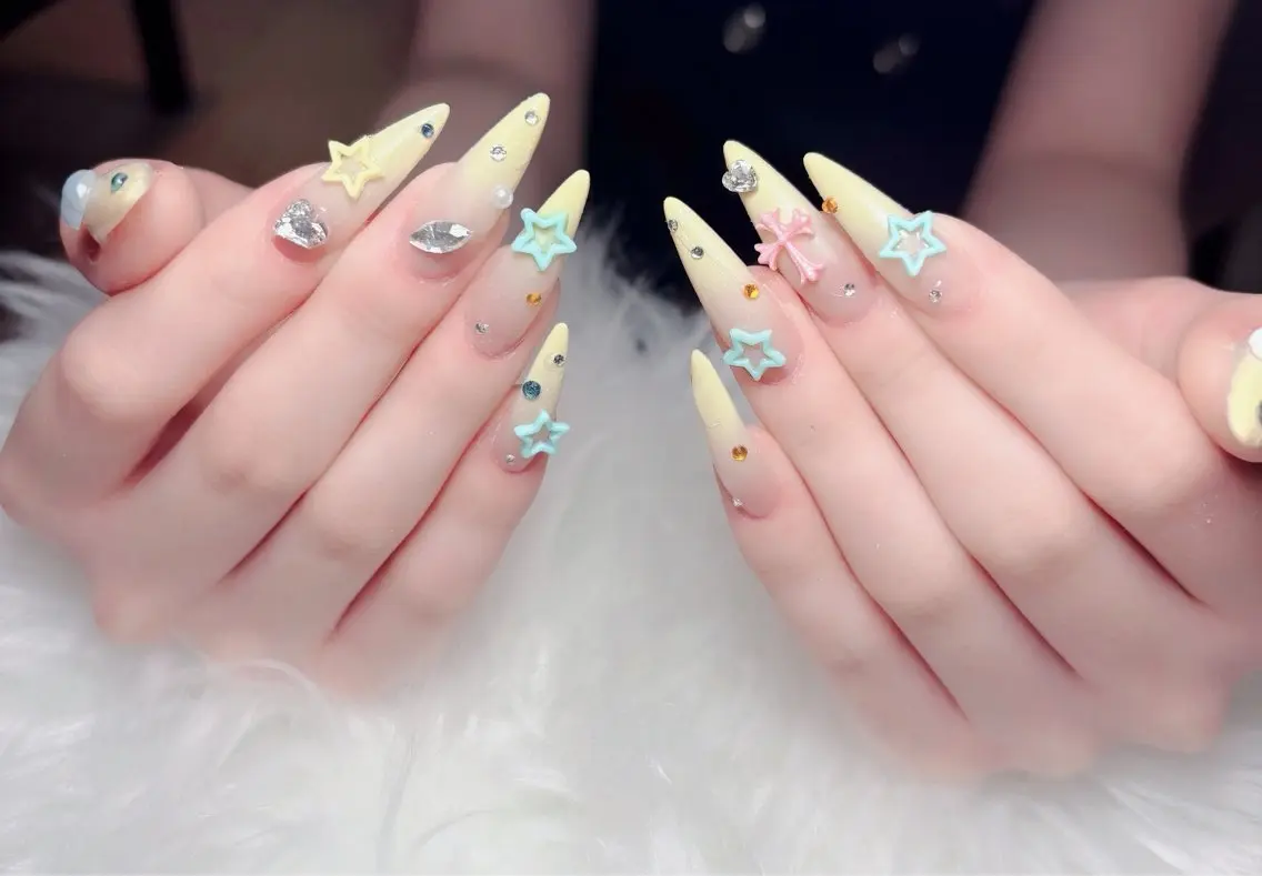 ネイル アートネイル 韓国ネイル 持ち込み ワンホンネイル ハンドネイル Lenie Kabukichoのネイルデザイン