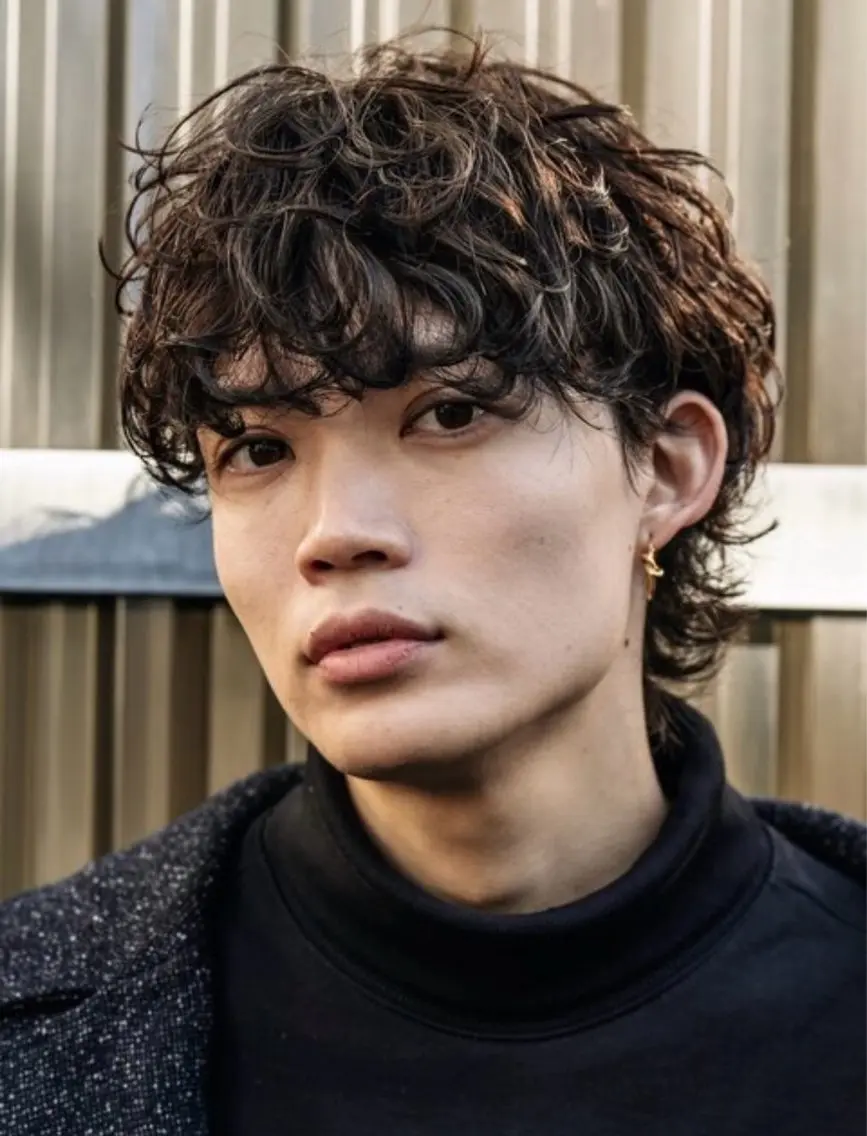 ミディアム パーマ fifth原宿 AiRi🧸のヘアスタイル