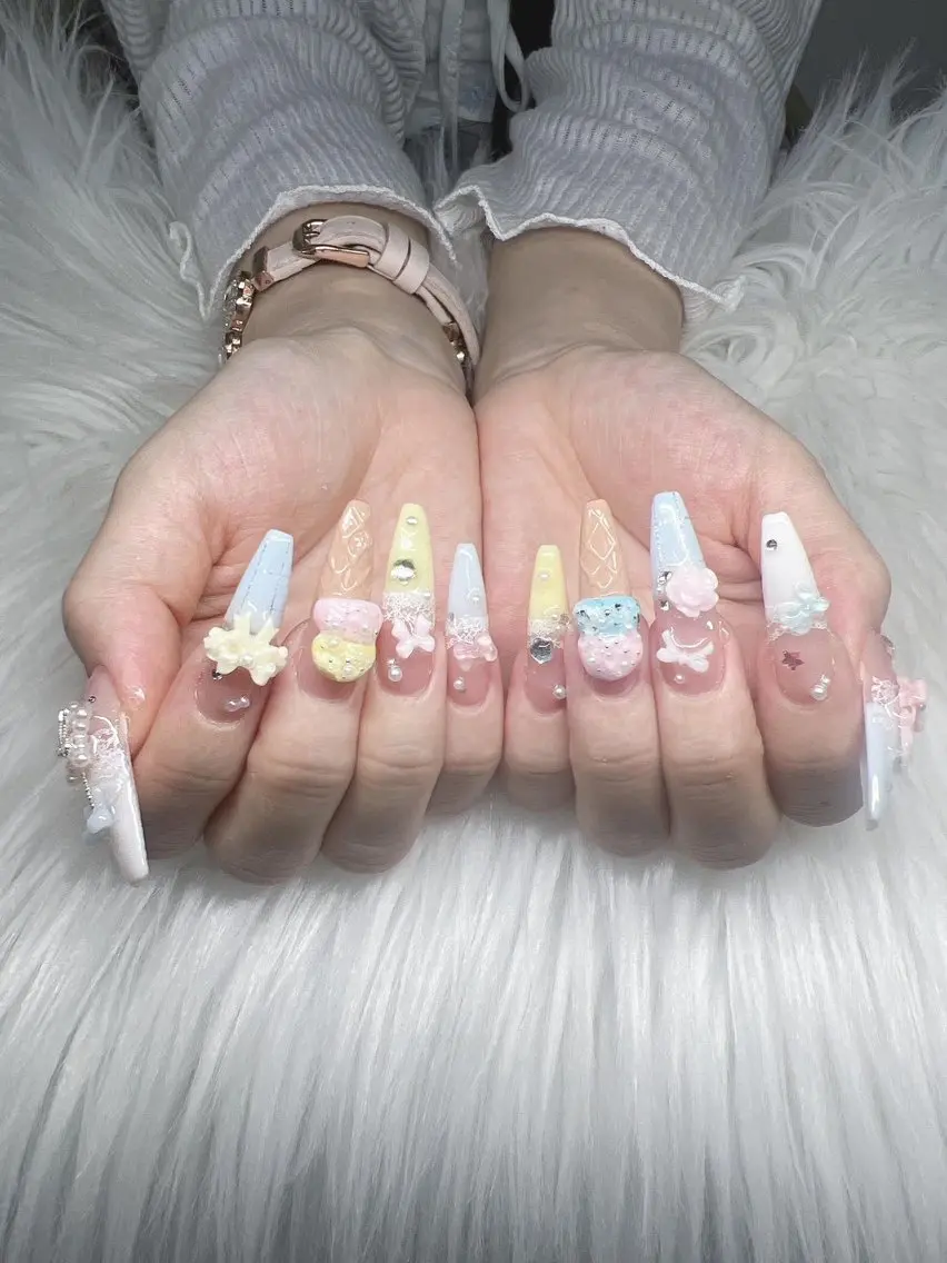 ネイル 長さ出し グラデーション 卒業式 キラキラネイル マグネットネイル ハンドネイル Lee Nailsのネイルデザイン