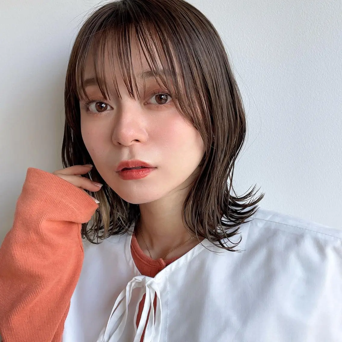ミディアム カラー 梅田美容室 山崎海波のヘアスタイル