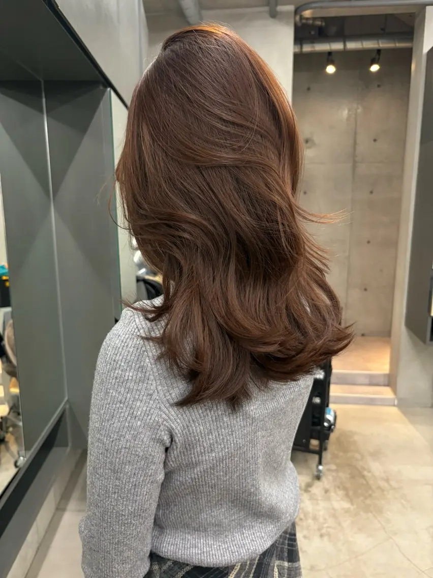 ミディアム カラー カット ヘアカラー トリートメント Saki/レイヤー/ 柔色カラー/顔まわりのヘアスタイル