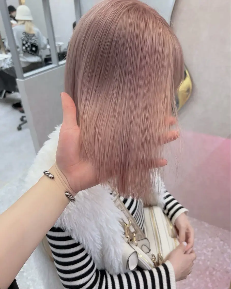 カラー ハイトーンカラー ヘアカラー トリートメント ヘッドスパ Rio / 艶カラー/ハイトーンのヘアスタイル