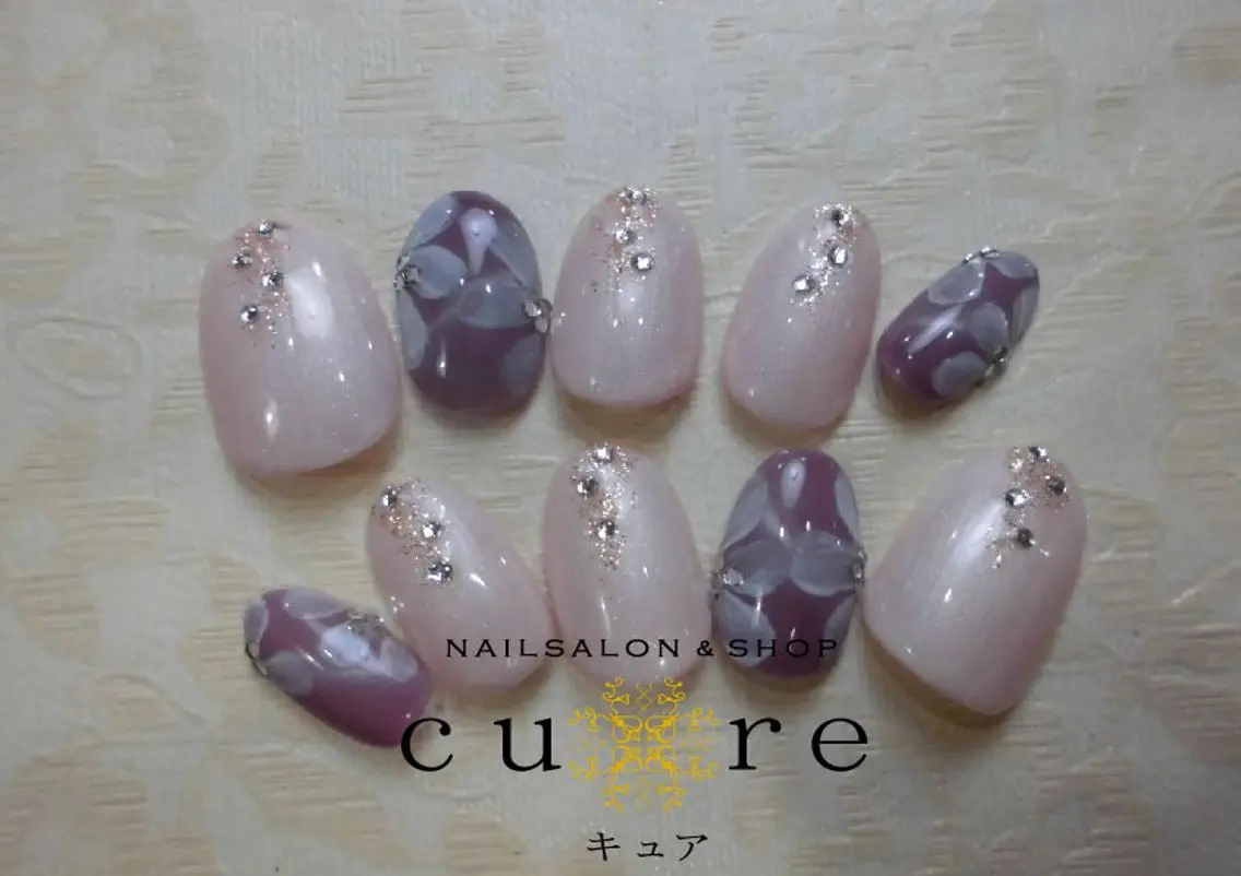 ミディアム ネイル ネイルサロン Cureのネイルデザイン