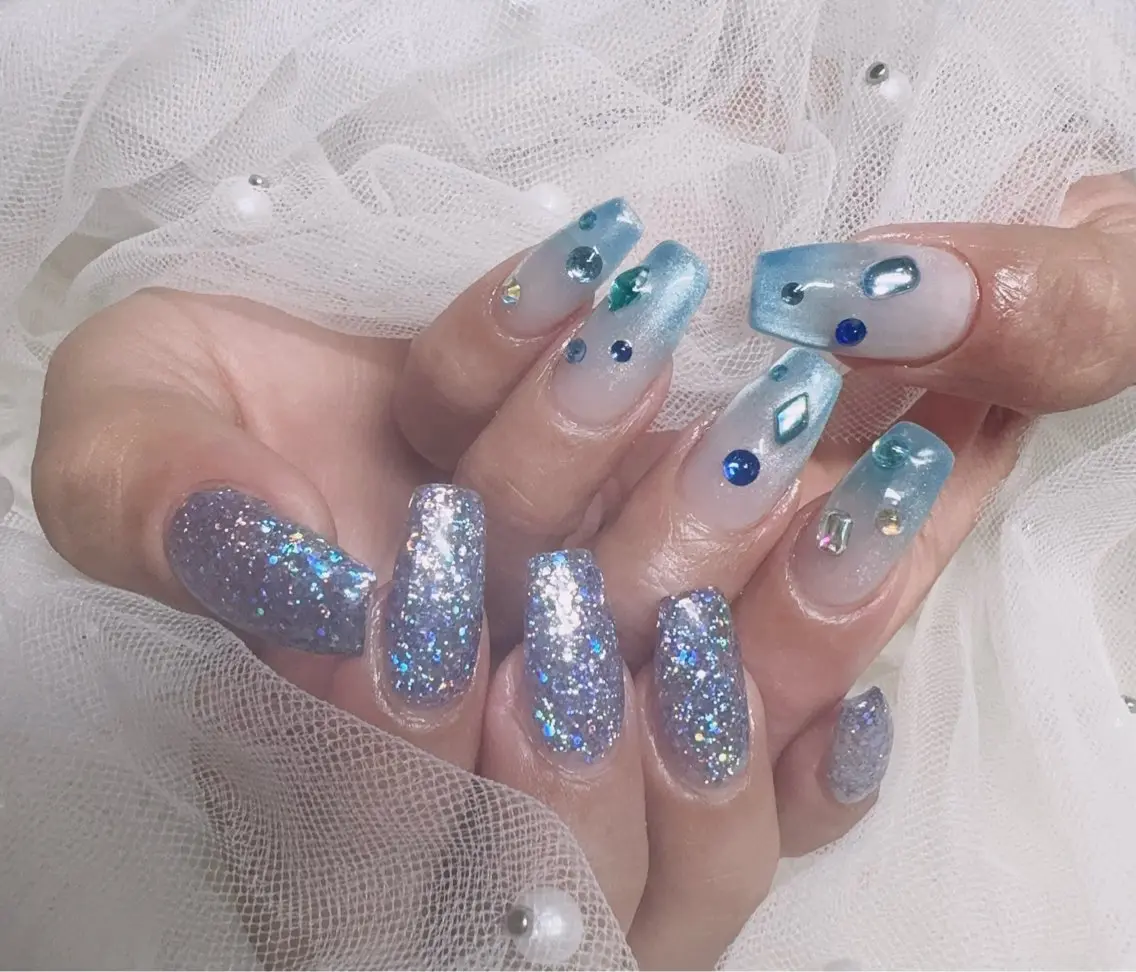 ネイル &ME ネイルサロンのネイルデザイン