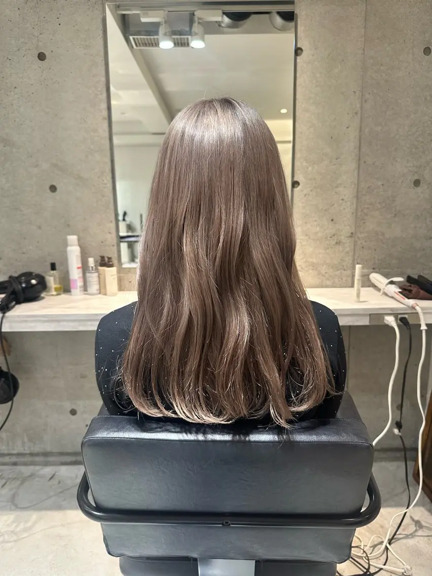 ロング ニュアンスカラー/ amikaのヘアスタイル