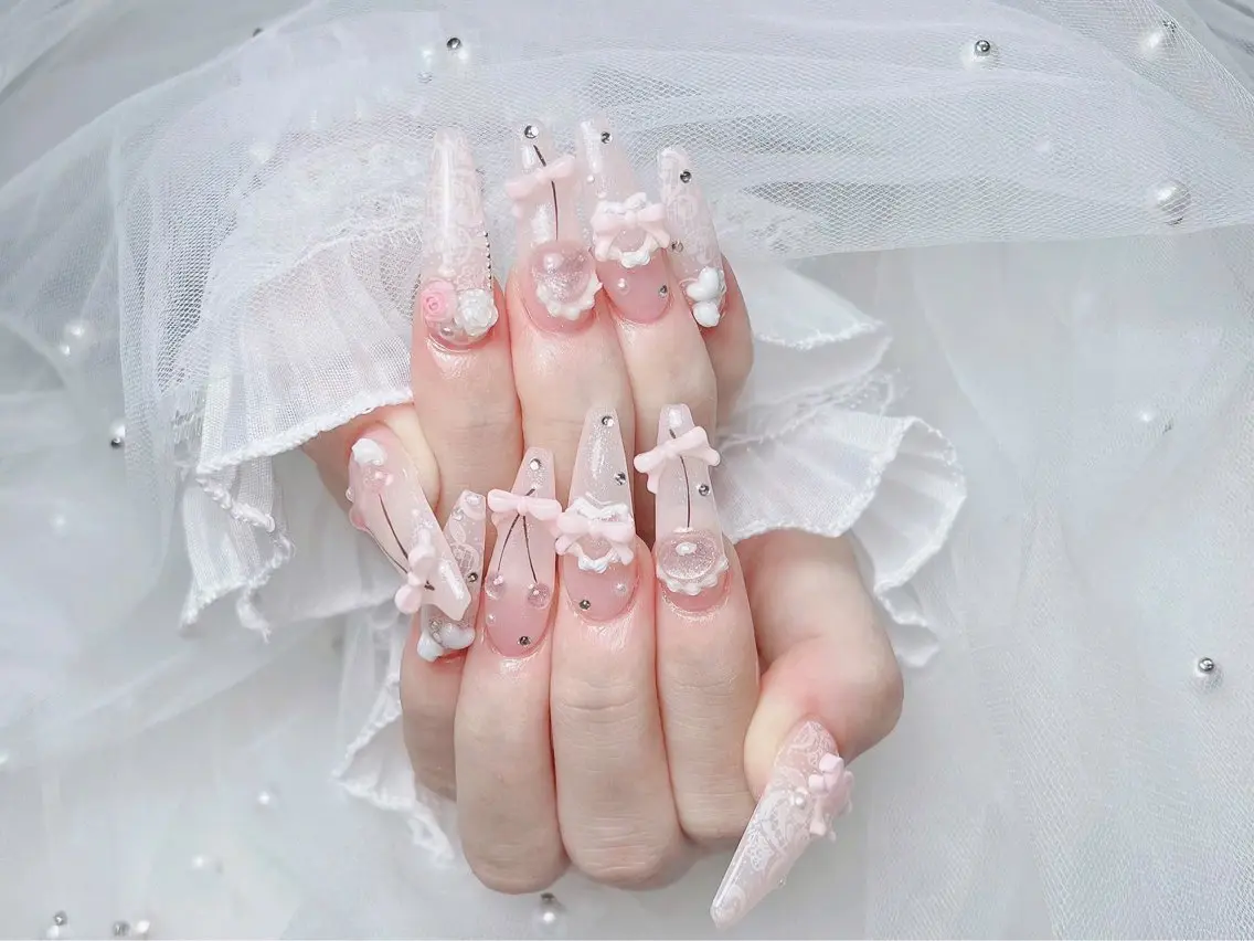 ネイル アートネイル オーロラネイル フレンチネイル ジェルネイル グラデーション ハンドネイル Sora nail 長さ出し専門店のネイルデザイン