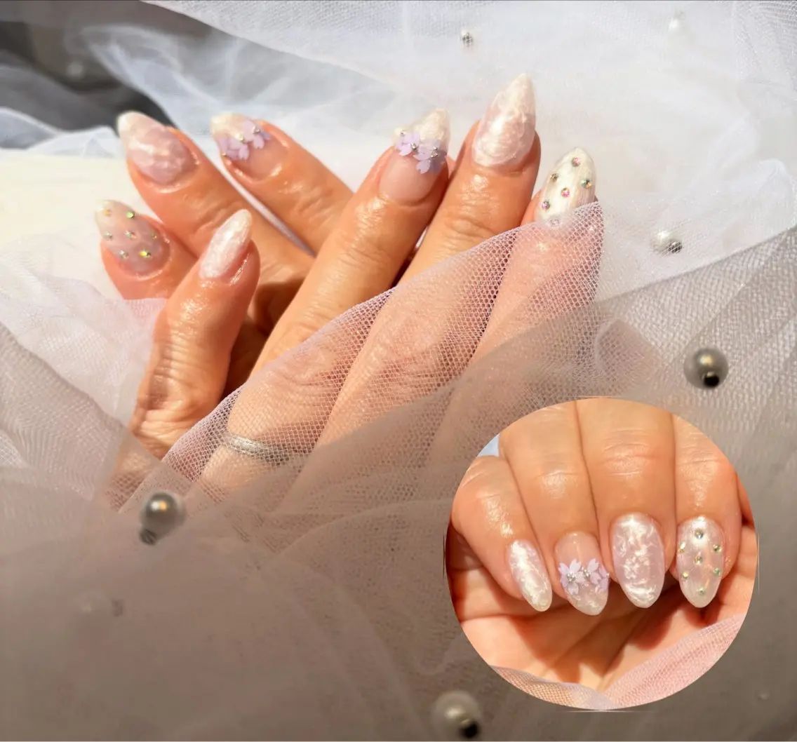 ネイル フラッシュネイル フットネイル フレンチネイル ジェルネイル ガラスフレンチ Nail salon Natulalのネイルデザイン