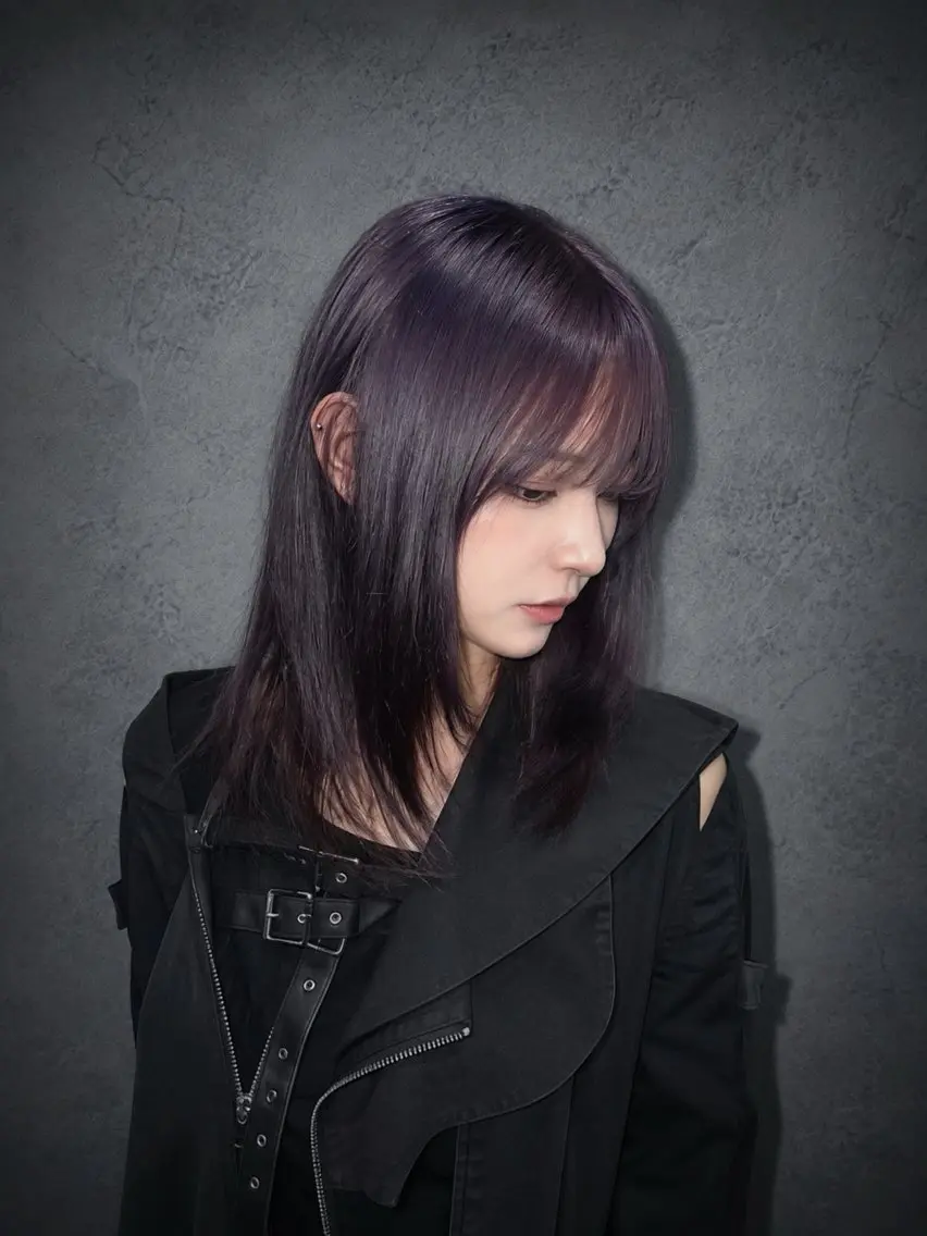 ミディアム 🦋レイヤーウルフ SEKIKAWA🦋のヘアスタイル