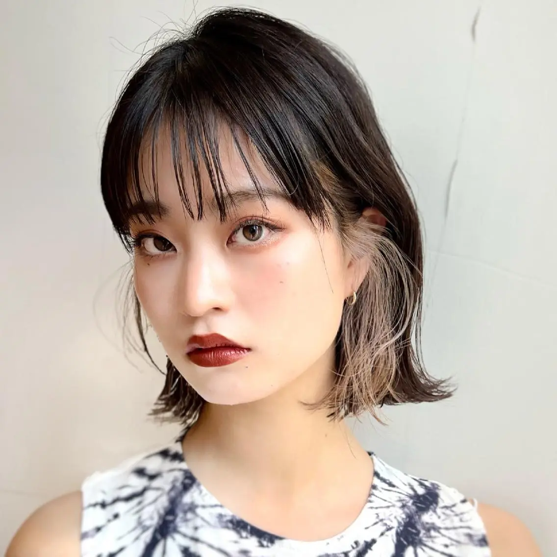 ミディアム カラー ベージュカラー 透明感カラー グレージュ ボブ ヘアカラー トリートメント レイヤー専門家 ダブルカラー修のヘアスタイル