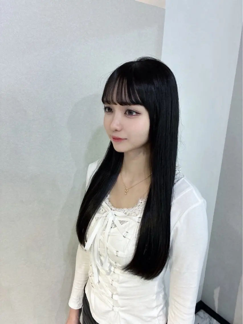 ロング カラー ハナダ メイのヘアスタイル