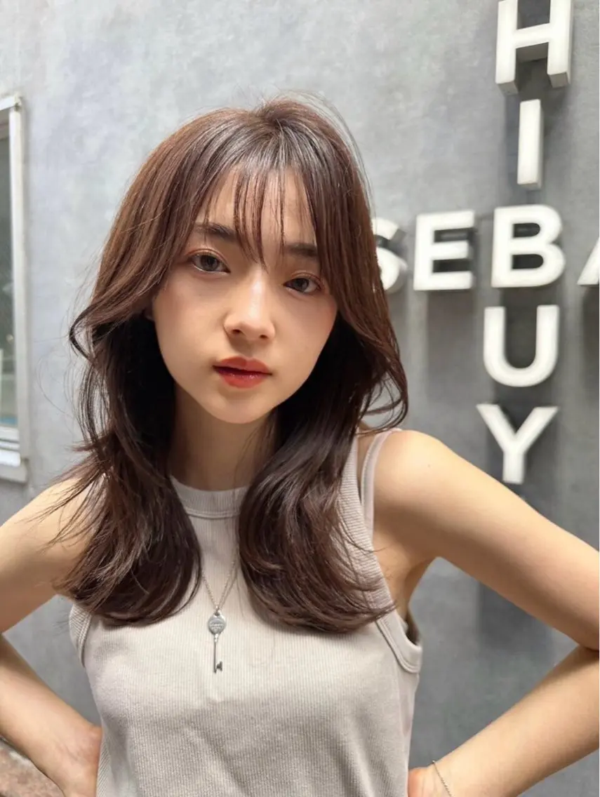 ミディアム カラー Zina千葉2nd 💫萌音のヘアスタイル