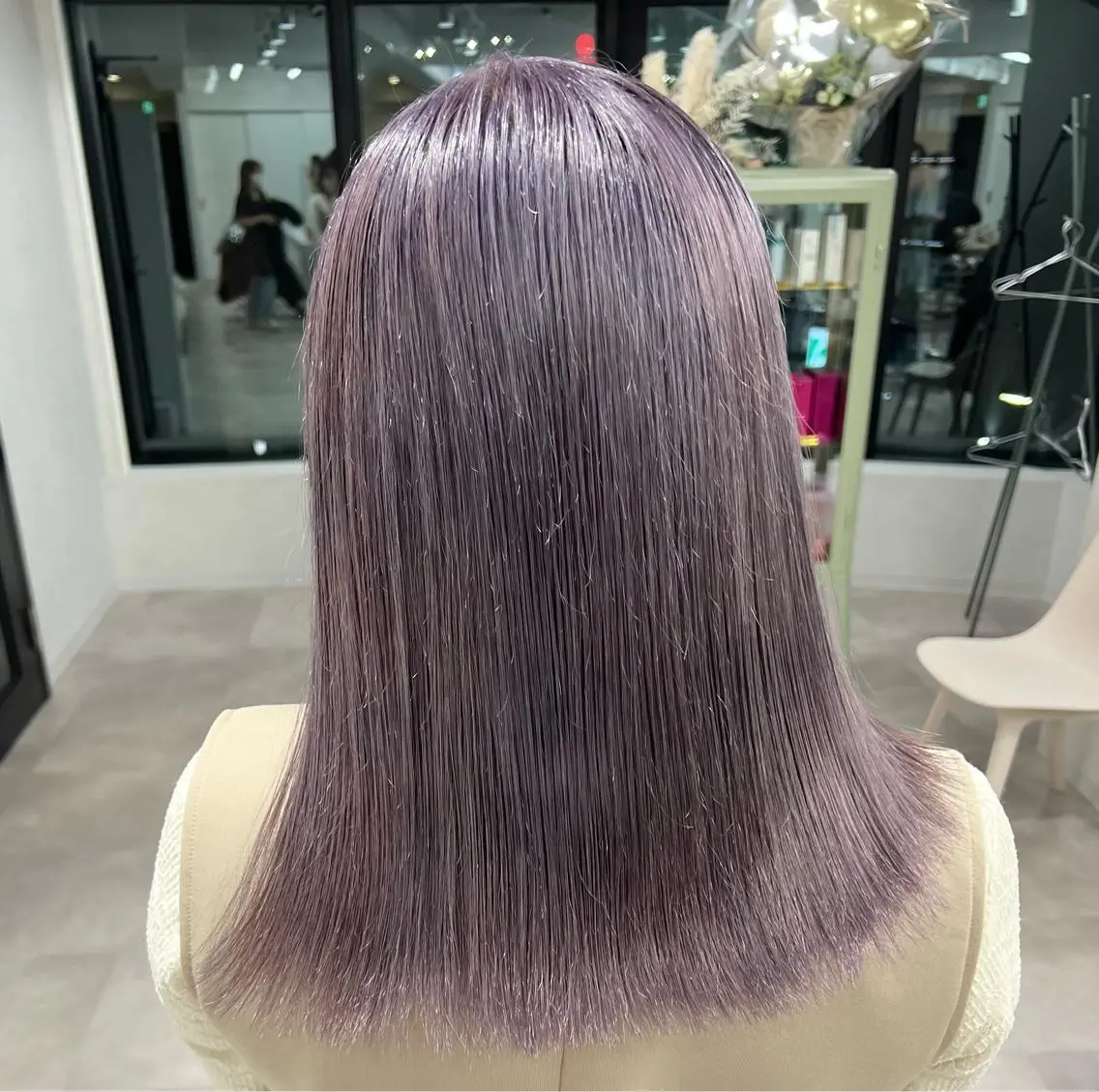 カラー 艶髪ハイトーン✨ 🩷AMI🩷のヘアスタイル