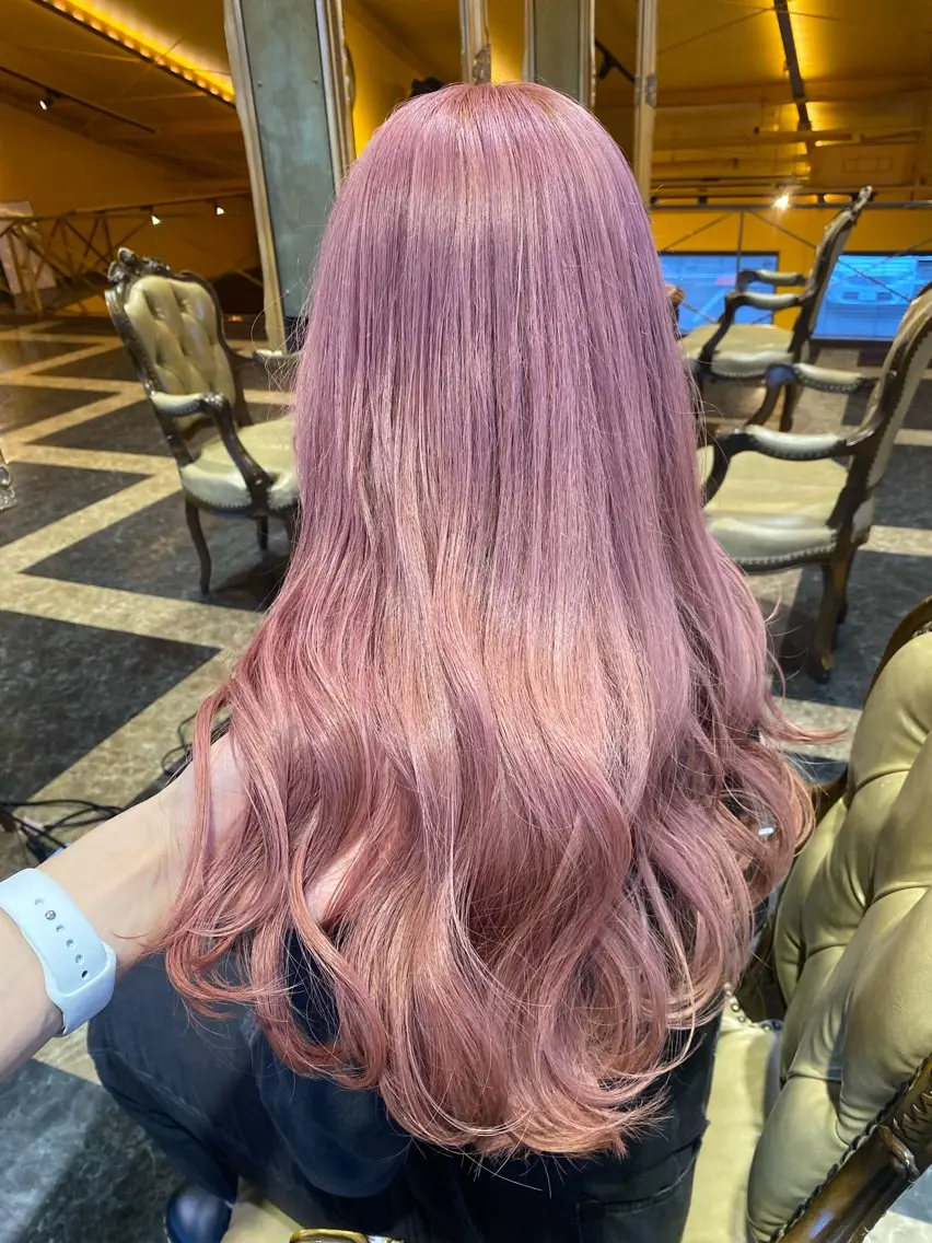 ロング パープルカラー 平田 和也のヘアスタイル