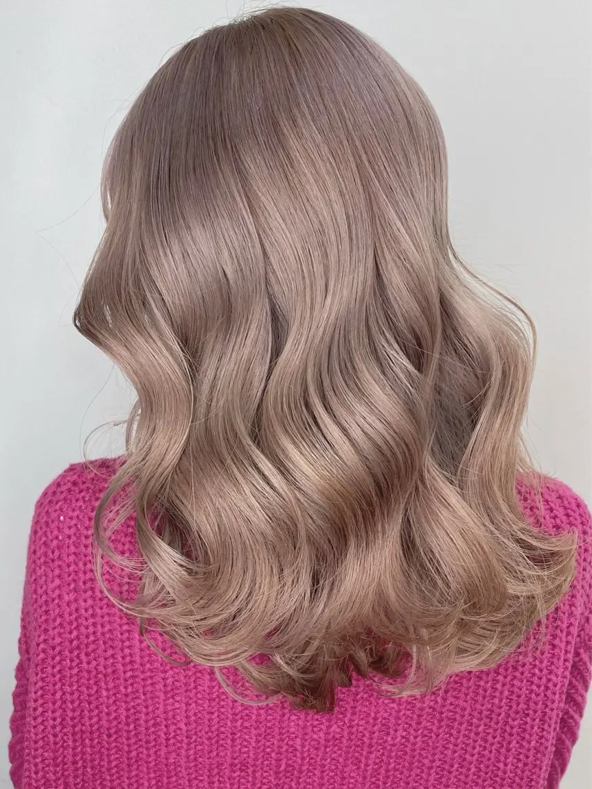 セミロング シールエクステ エクステ カット ヘアカラー ヘアサロンelyts 表参道店のヘアスタイル