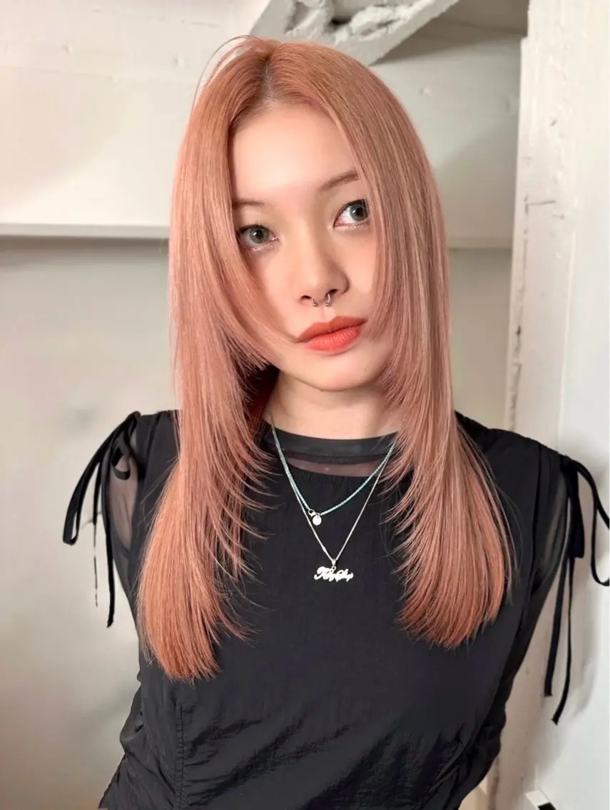ロング カット ヘアカラー Hana ハイトーン🕯🩰のヘアスタイル