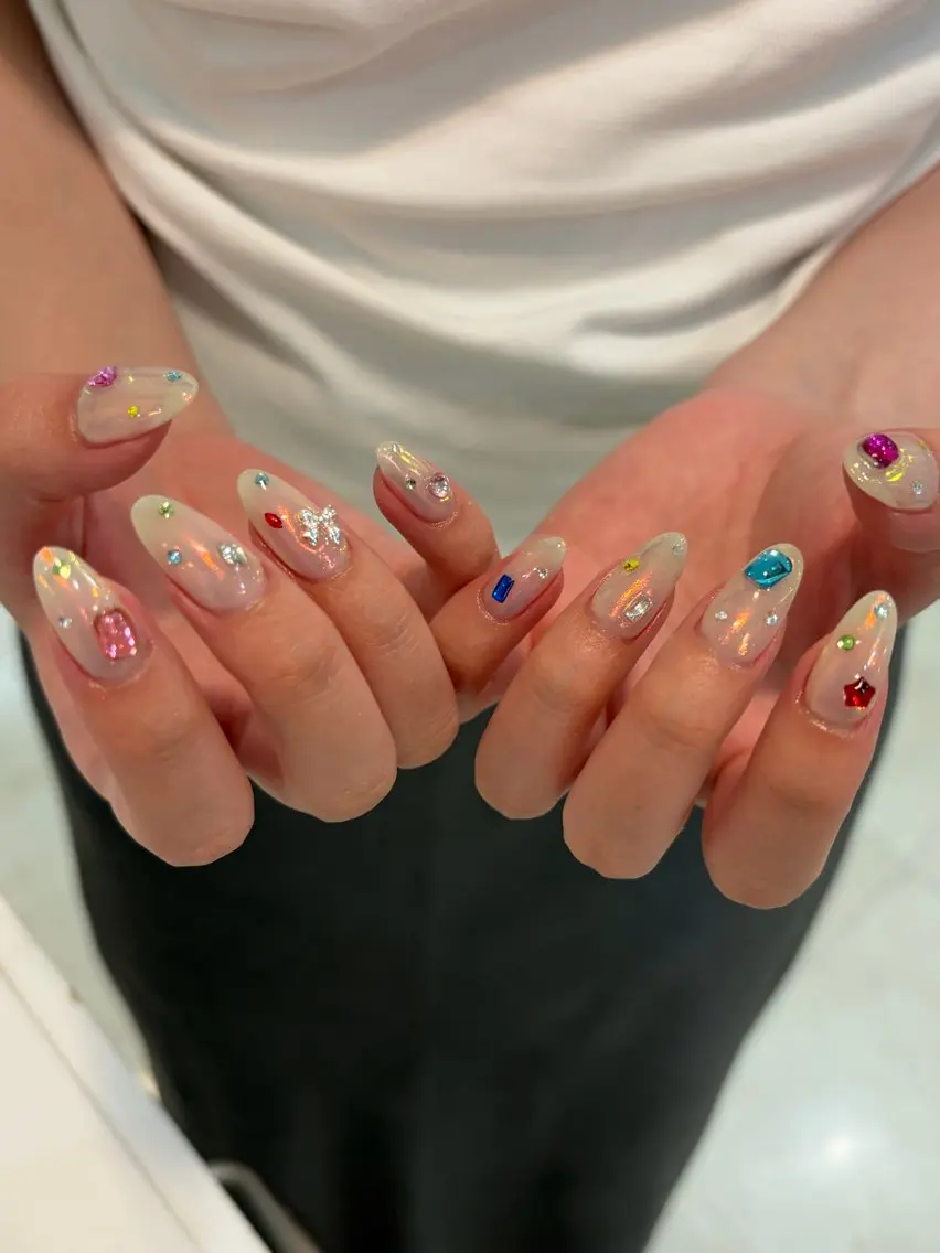 ネイル Salondevi2 isanaのネイルデザイン
