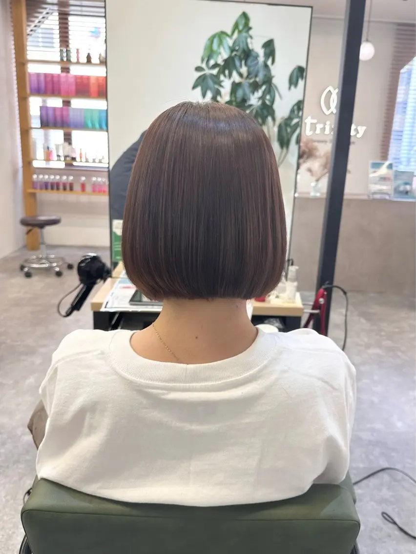 《メンテナンス》小顔似合わせカット+リタッチカラーの写真