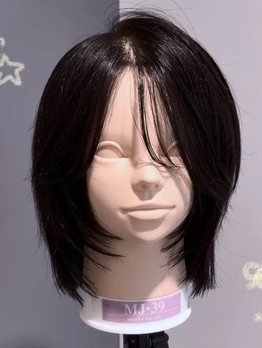 ミディアム 真下 瑞歩のヘアスタイル