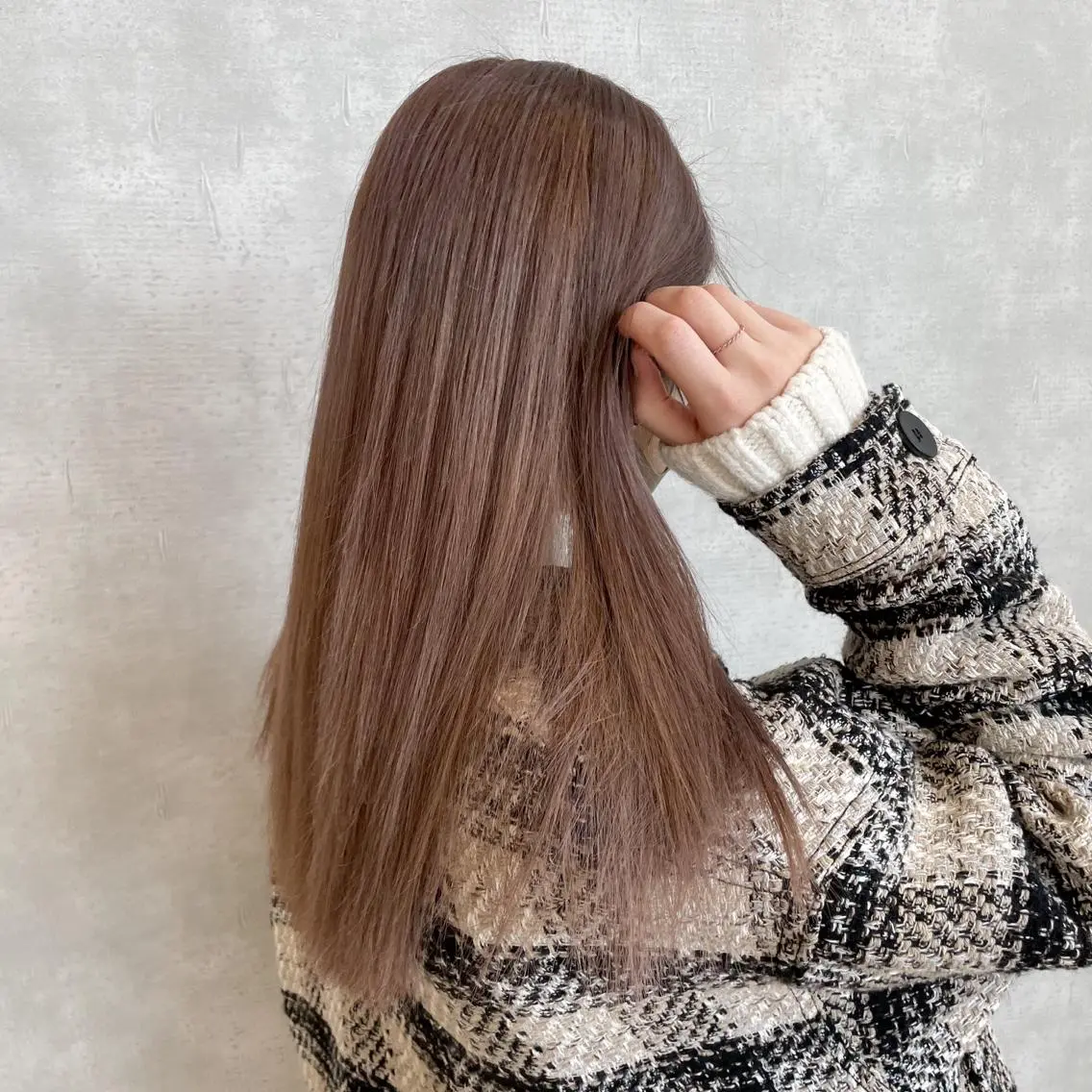 セミロング 國生 香織のヘアスタイル
