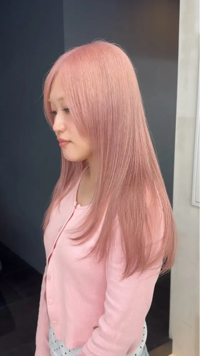 ロング カラー ベージュカラー ブリーチ ケアブリーチ 透明感カラー デザインカラー カット ヘアカラー トリートメント 似合わせカット/ ハイトーン/aoiのヘアスタイル