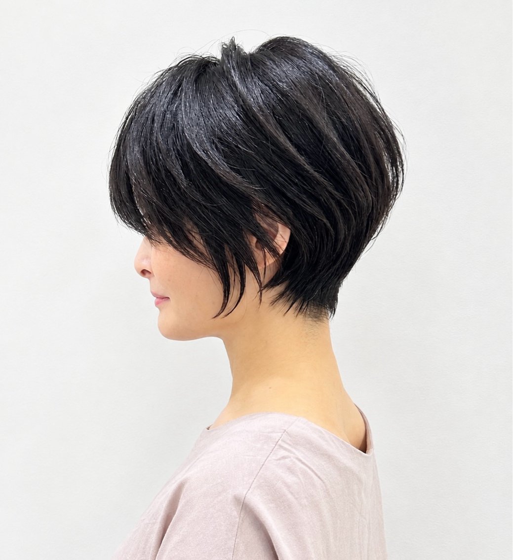 ショート カラー 門谷 百恵のヘアスタイル