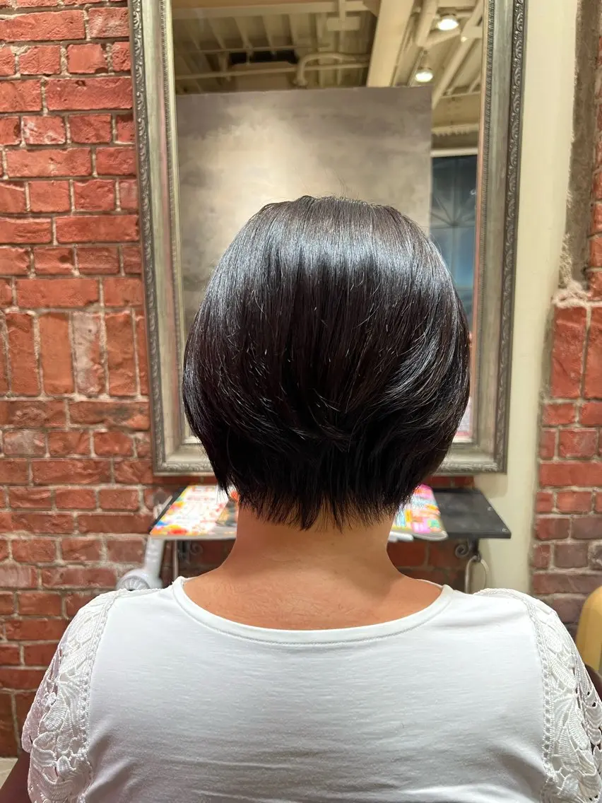ショート カット 縮毛矯正 高橋 葵のヘアスタイル