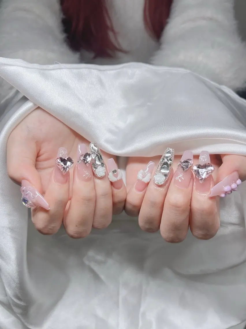 ネイル オーロラネイル チークネイル 長さ出し フットネイル フレンチネイル ハンドネイル Lee Nails チップ長さだし専門店のネイルデザイン