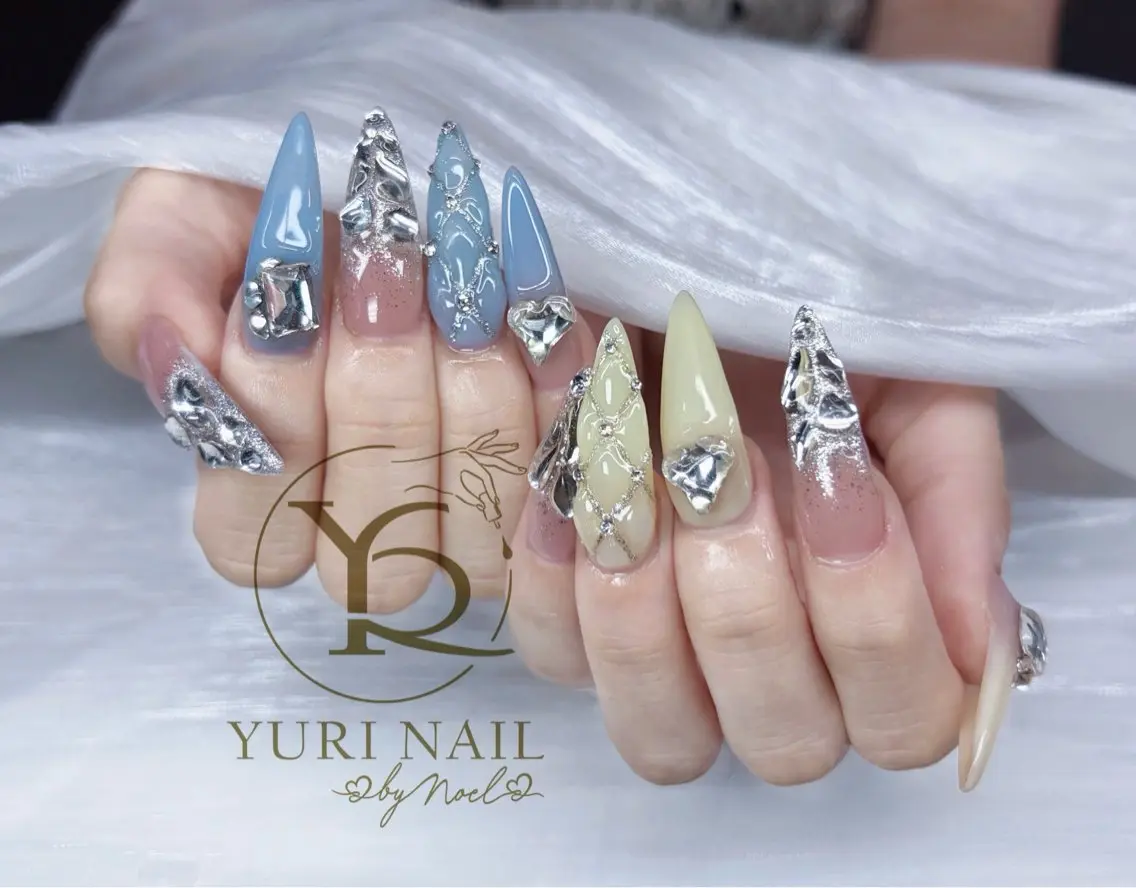 ネイル ハンドネイル フットネイル ハンドケア YURI Nail NARITAのネイルデザイン