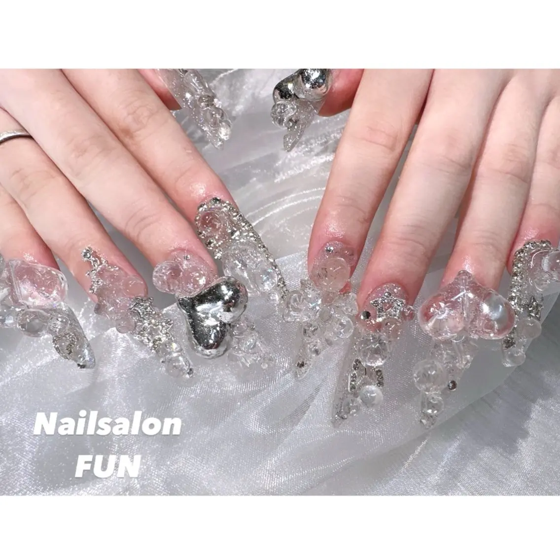 ネイル アートネイル ロングネイル スカルプネイル スーパーロングネイル Nailsalon FUN🌈のネイルデザイン