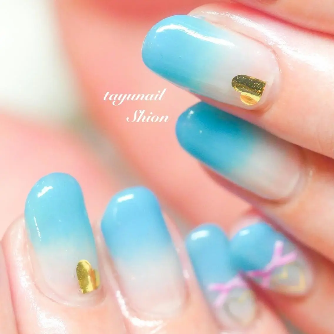 ネイル ブルー ジェルネイル グラデーション ハート ロングネイル ネイルサロン 【たゆnail】のネイルデザイン