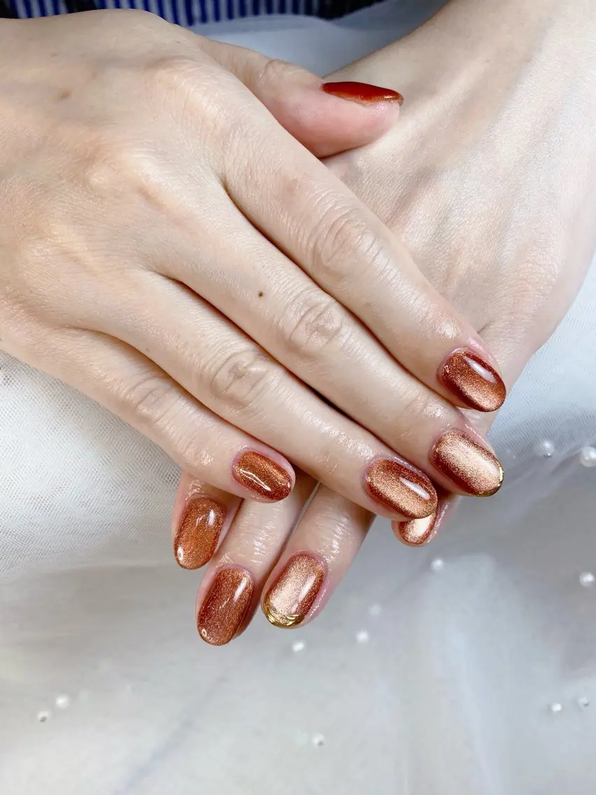 ネイル フレンチネイル マグネットネイル ミラーネイル ハンドネイル iro+ nailのネイルデザイン