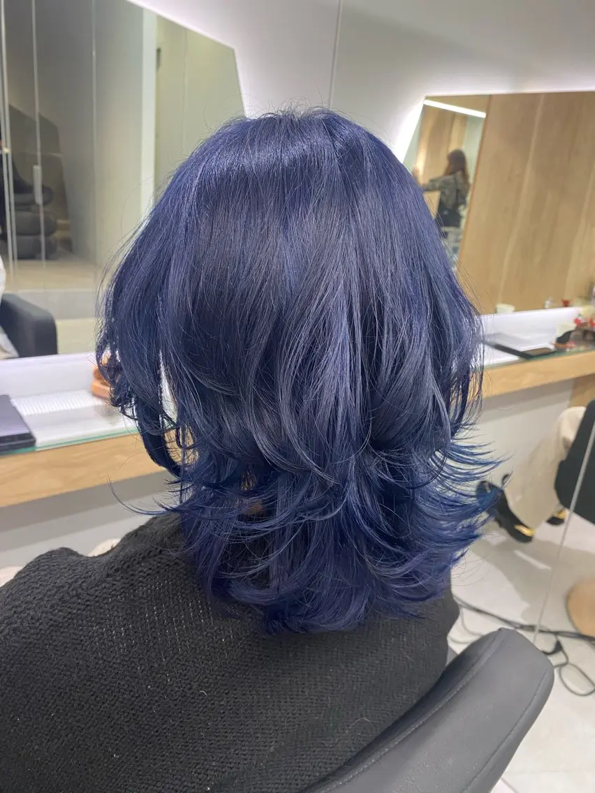 セミロング 川畑 花菜のヘアスタイル