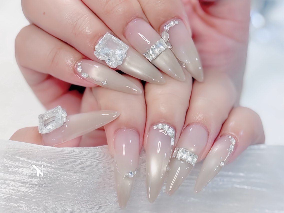 ネイル アニマル柄 べっ甲ネイル ブルー ボルドー ブラウン ハンドネイル Rin Nail 新大久保店のネイルデザイン