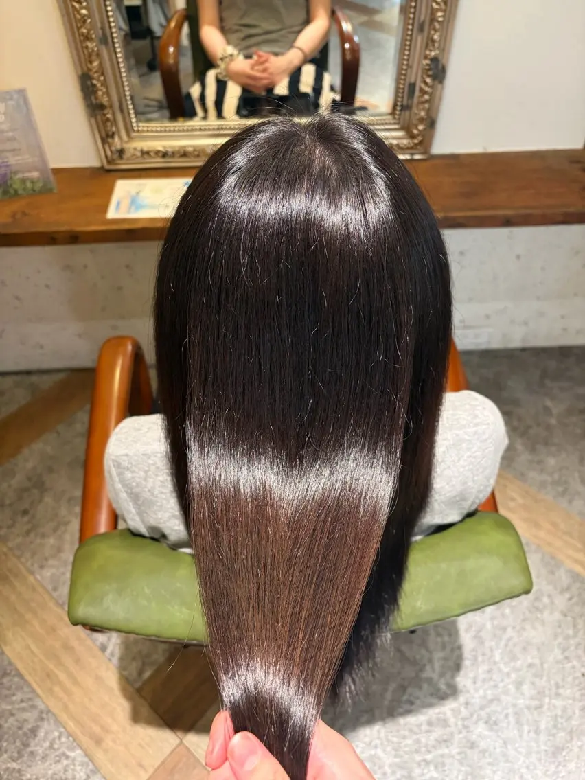 カラー 加部 采音のヘアスタイル