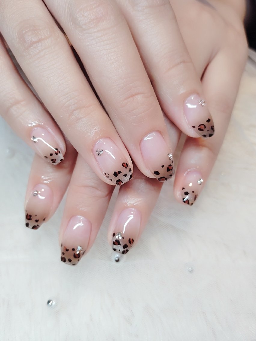 ネイル ハンドネイル NailSalon LEAFのネイルデザイン