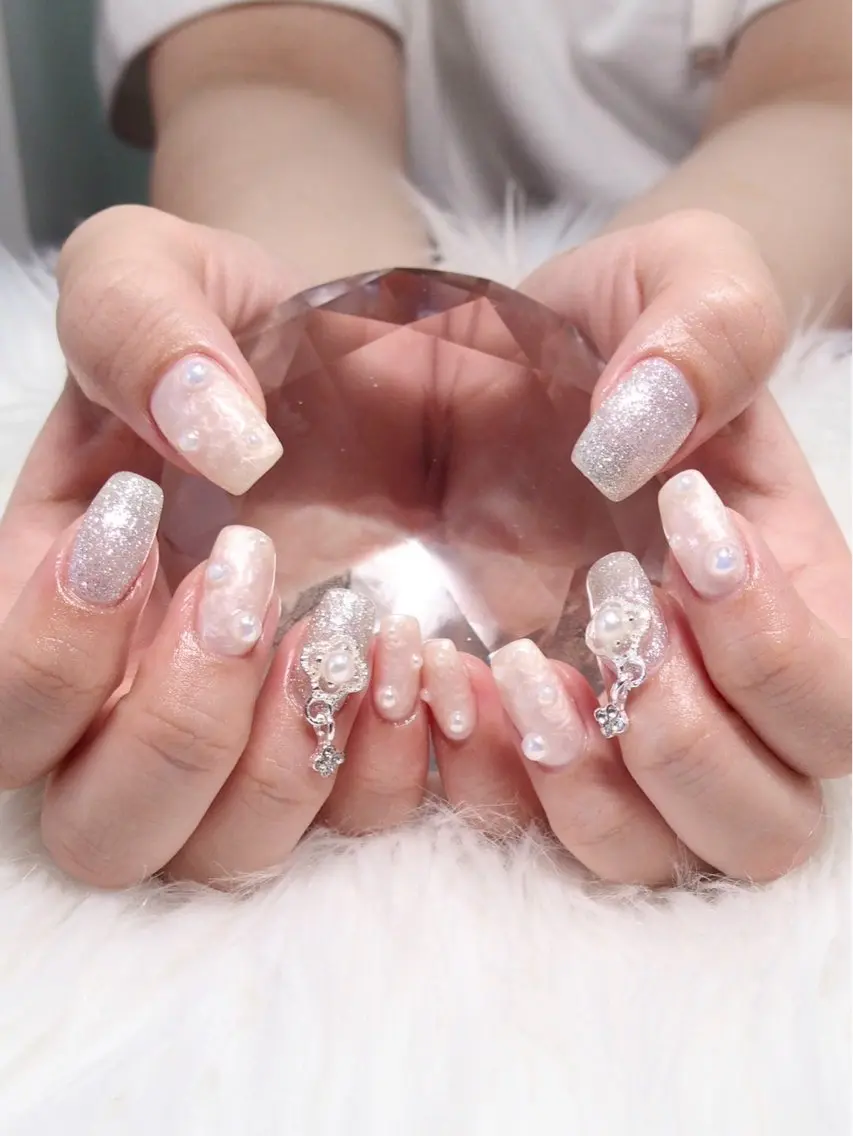 ネイル ハンドネイル フットネイル ハンドケア ネイルサロン High-Nailのネイルデザイン