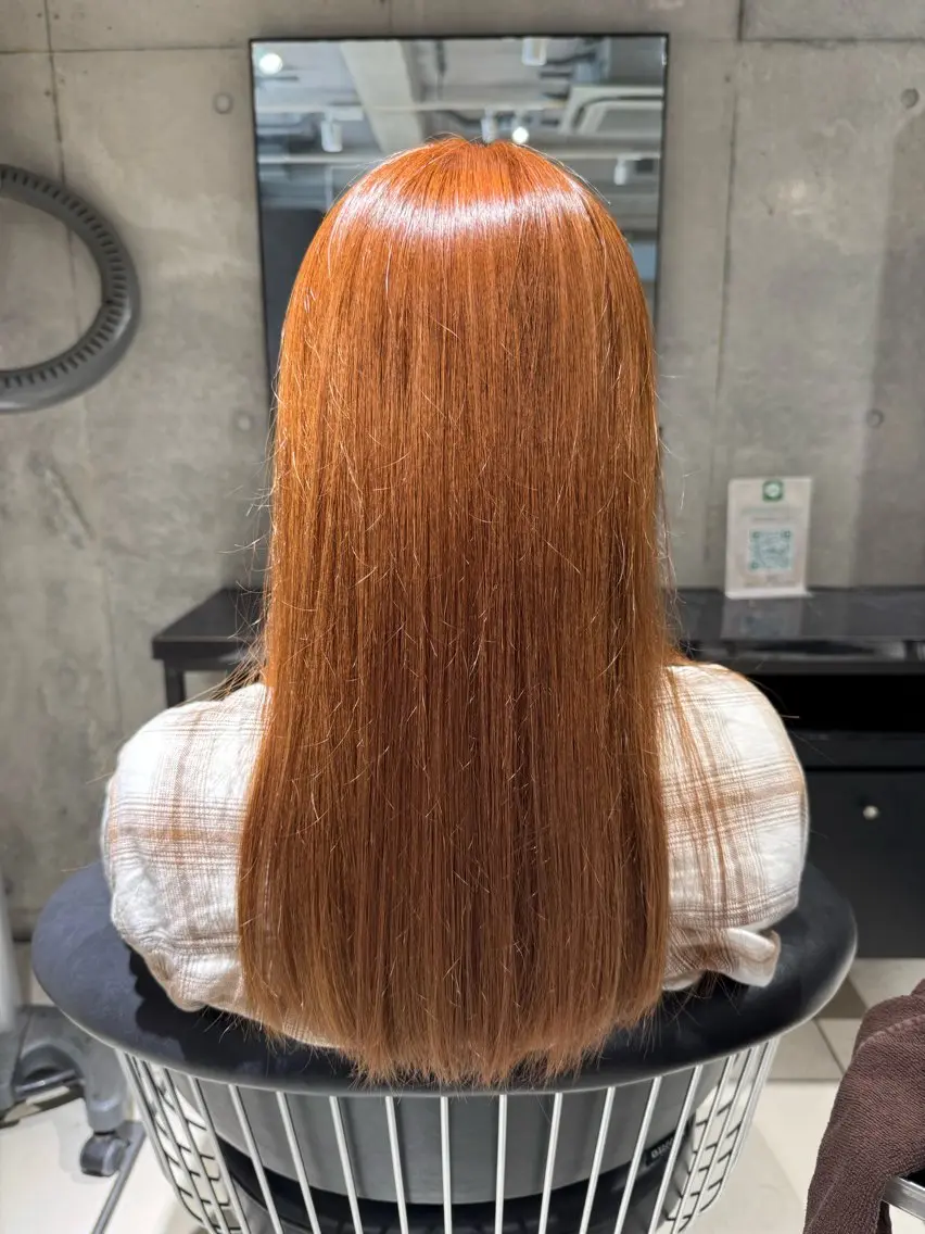 カラー ブリーチ ブラウンカラー ダブルカラー オレンジ オレンジブラウン ヘアカラー トリートメント 艶カラー 梨菜💜のヘアスタイル