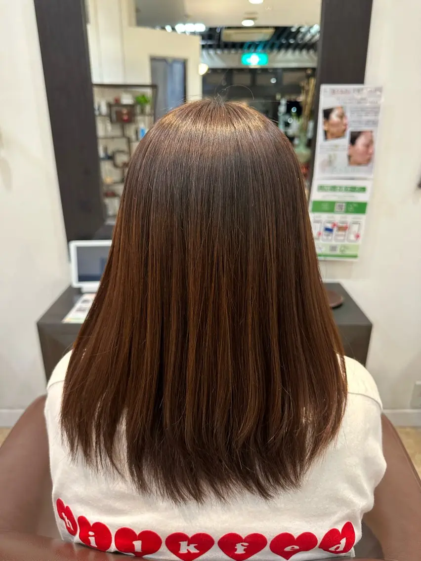 セミロング パーマ 保井 実奈美のヘアスタイル