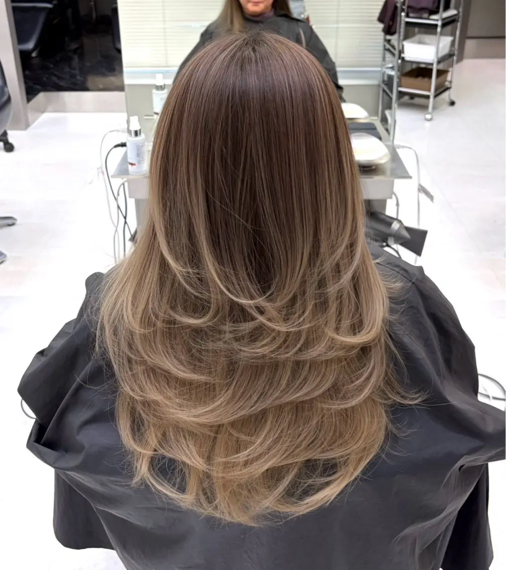 ロング レイヤーカット トリートメント ヘアカラー トリートメント Kotomi 🇺🇸💋のヘアスタイル