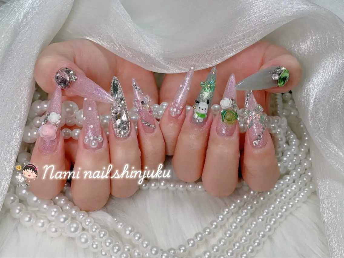 ネイル 長さ出し ガーリー 韓国ネイル ロングネイル 持ち込み ハンドネイル Nami nail salonのネイルデザイン