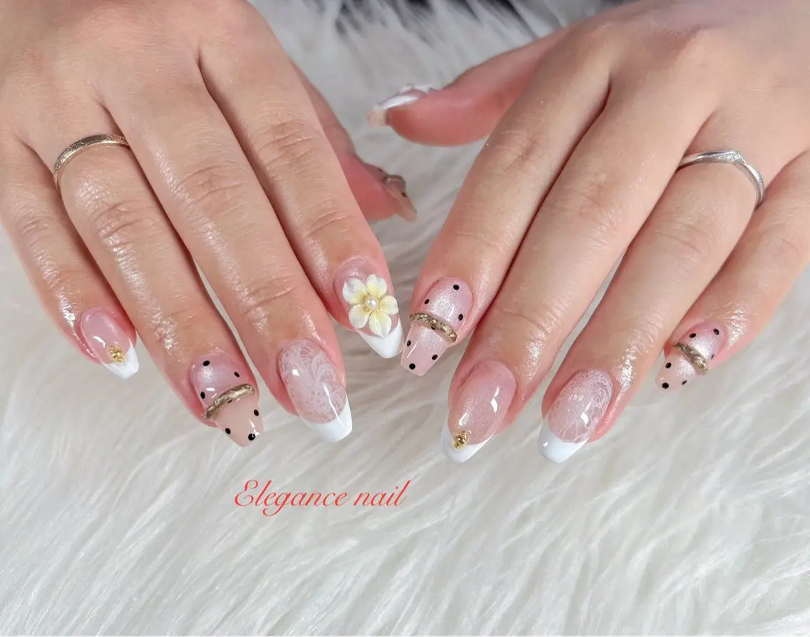 ネイル Elegance Nail本厚木店舗のネイルデザイン