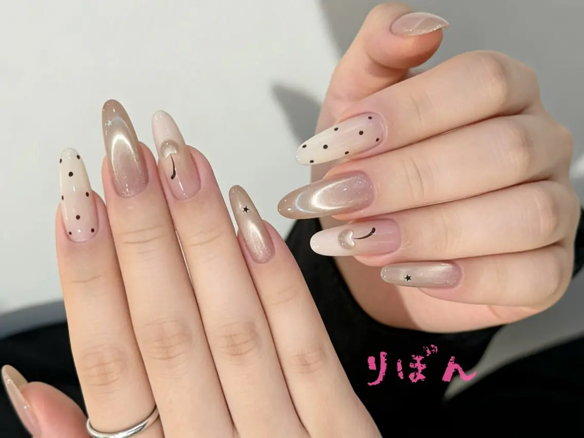セミロング ハンドネイル りぼん Re:Bonrのネイルデザイン