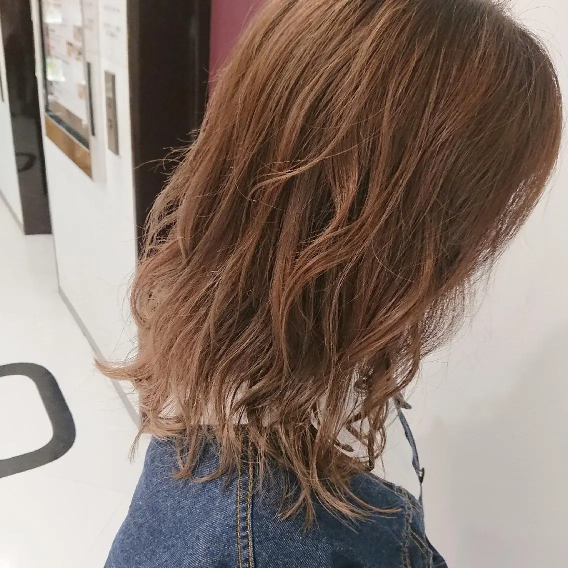 カラー ミディアム ベージュカラー ピンクカラー yoshi （髙橋）のヘアスタイル