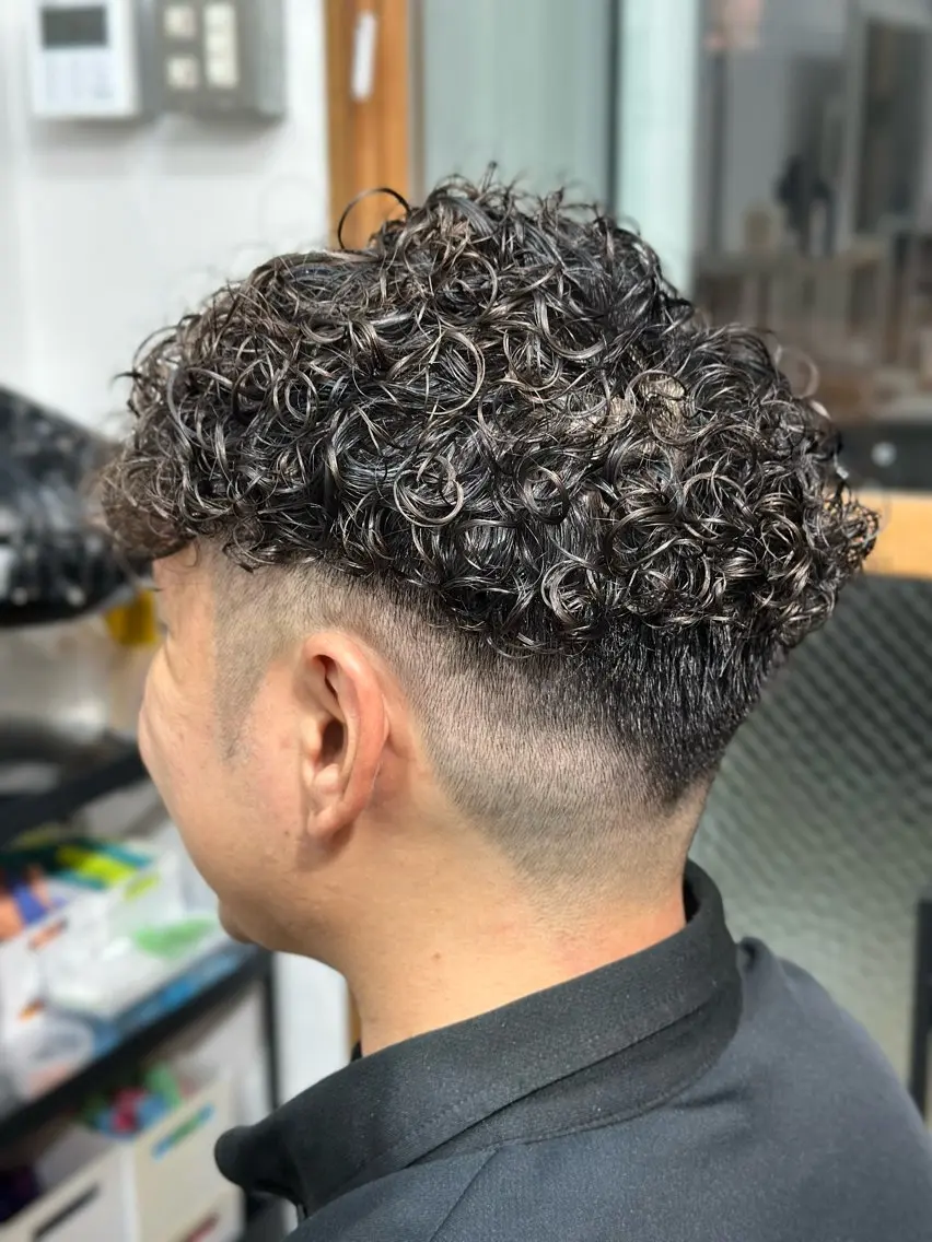 パーマ メンズ メンズパーマ プードルパーマ プードルパーマ パーマ Snalyメンズ特化 スエハラのヘアスタイル