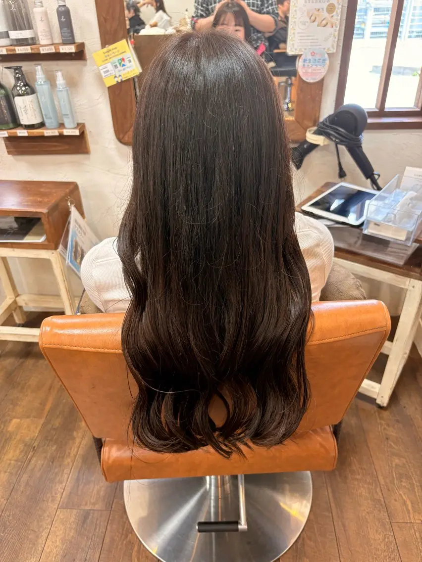 カラー ブラウンカラー 三宅　デザインカラー 透明感カラー✨のヘアスタイル